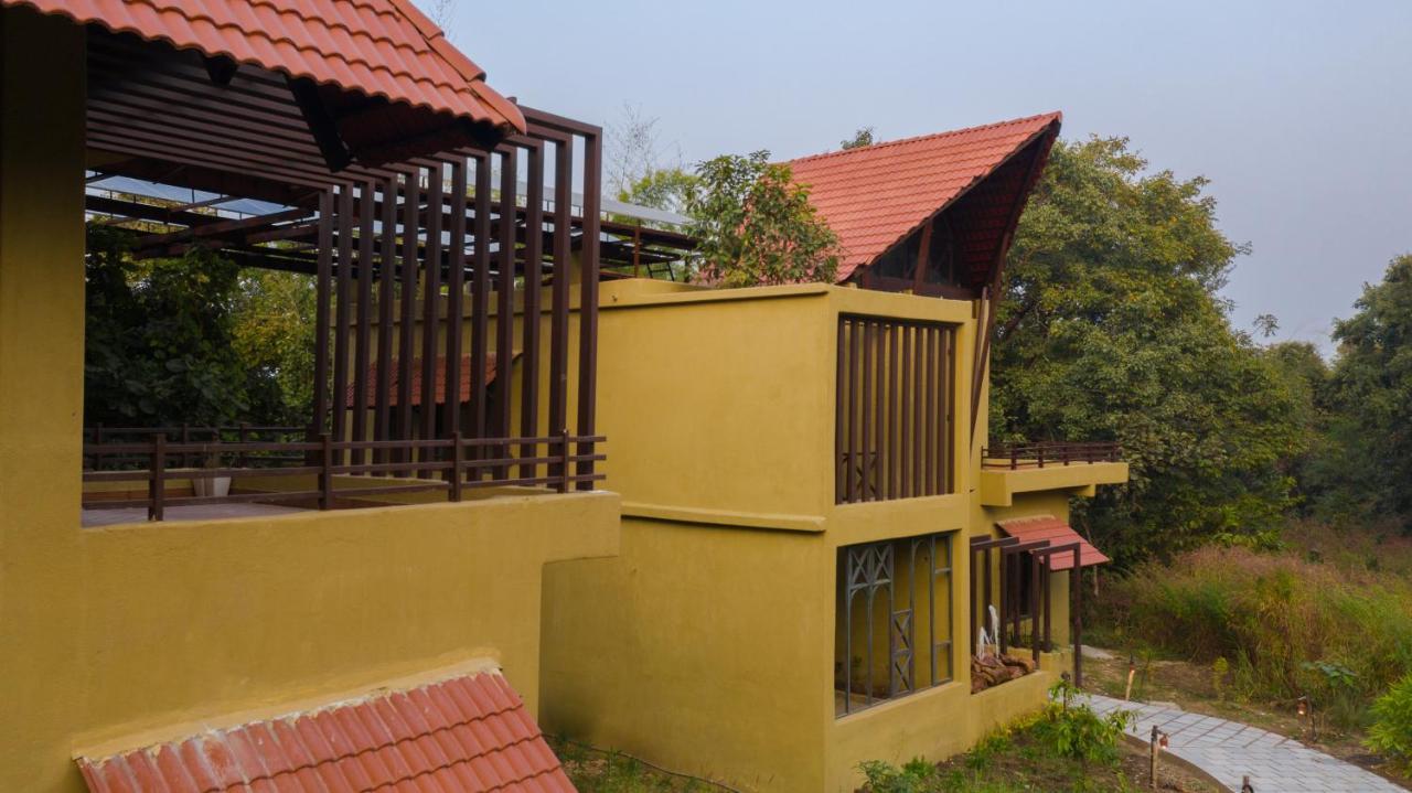 Vannraj Resort And Spa Khawasa Exterior photo