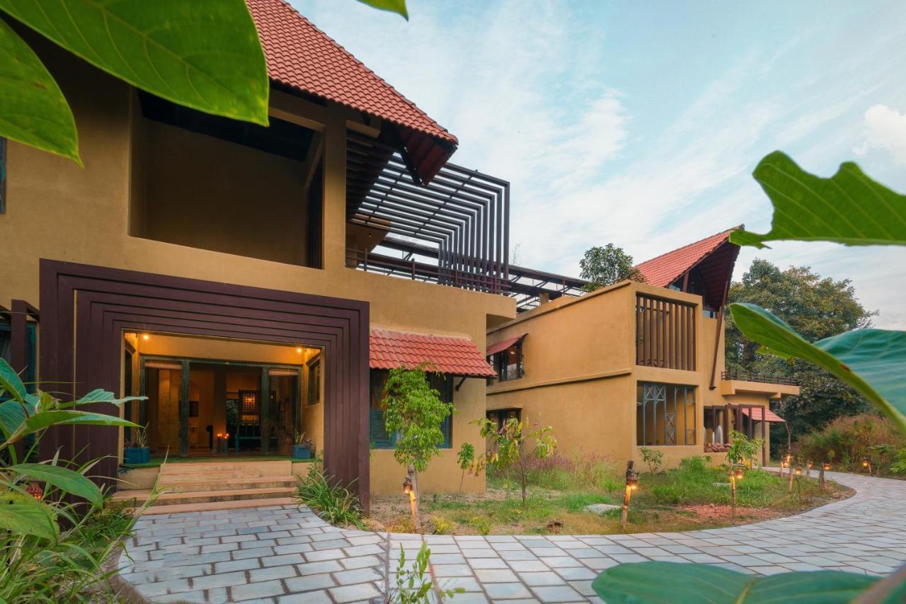 Vannraj Resort And Spa Khawasa Exterior photo